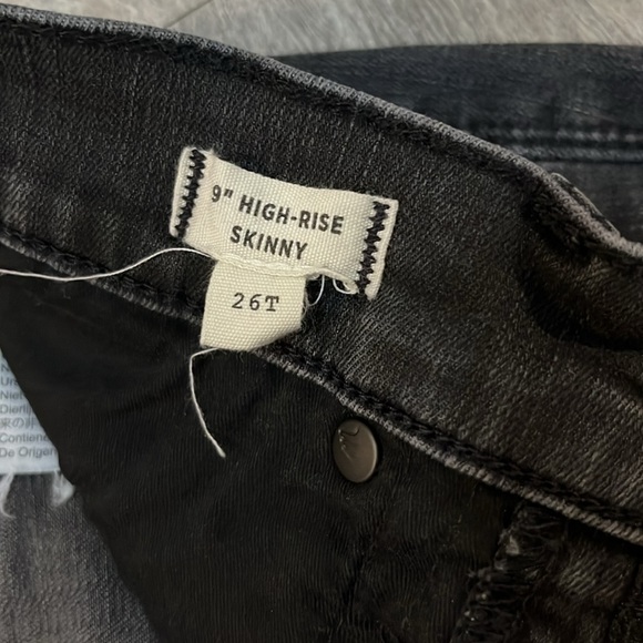 Black ripped Madewell Skinny Jeans - Picture 5 of 5